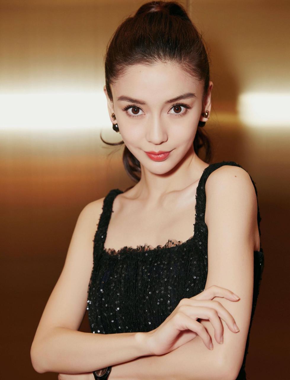 angelababy被曝将缺席跑男特别季录制,近日有博主爆出angelababy将