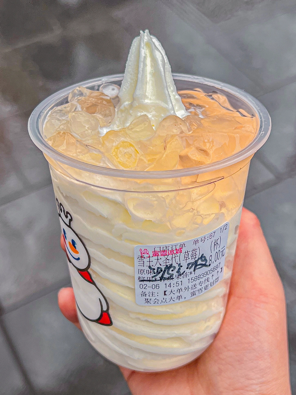 晶莹剔透的玫果冻简直太爱了! 口感也是无敌清爽,不甜腻