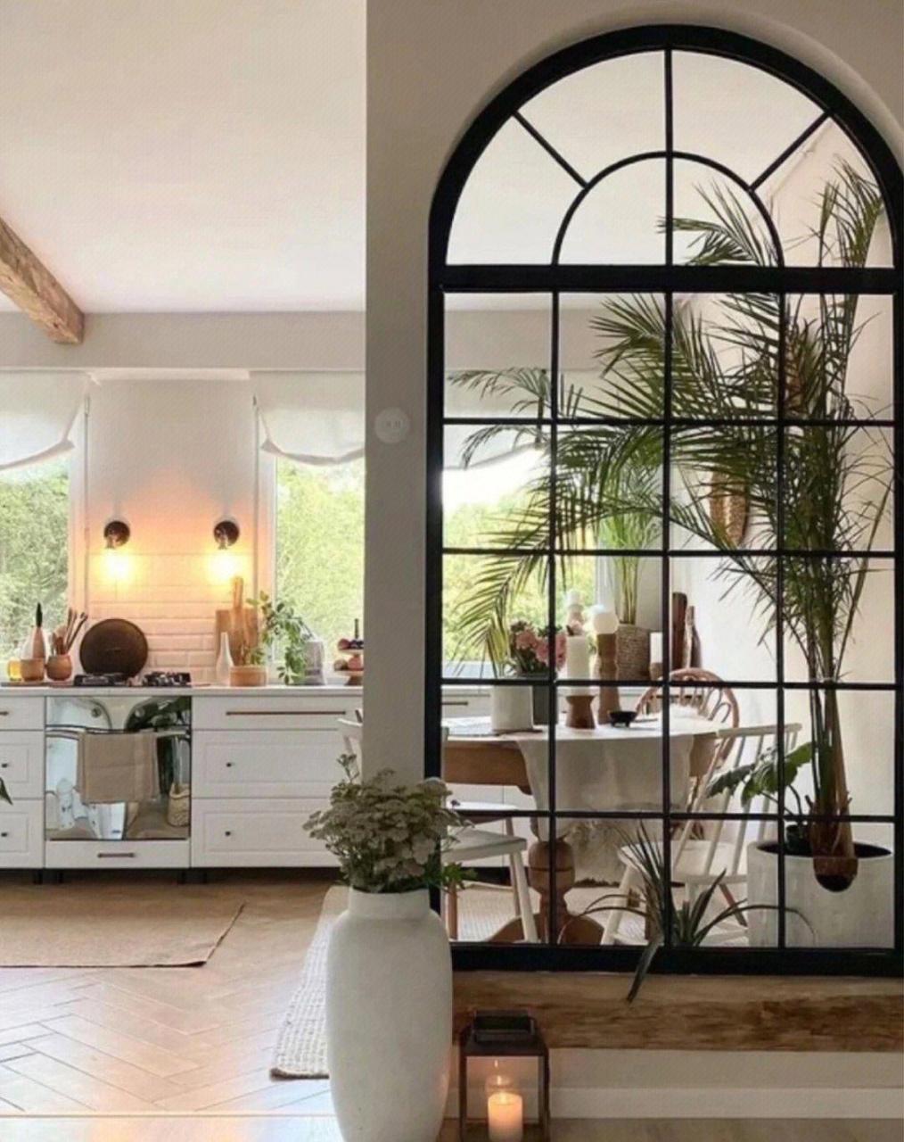 不允任何一个上海人不知道格子窗隔断,放在室内空间透明,放在室外变