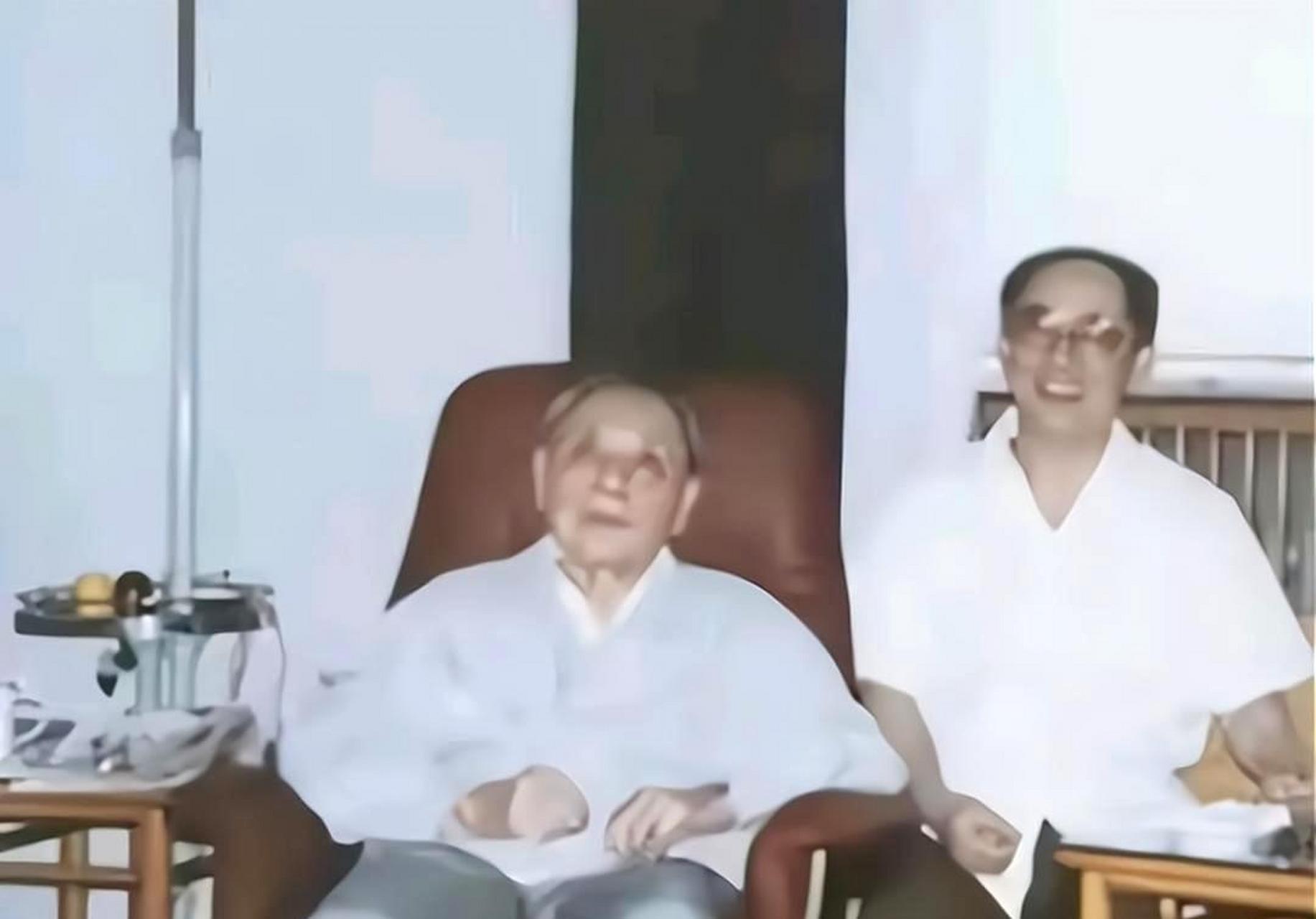 王瑞林作为邓公的机要秘书,与其共事长达30多年.