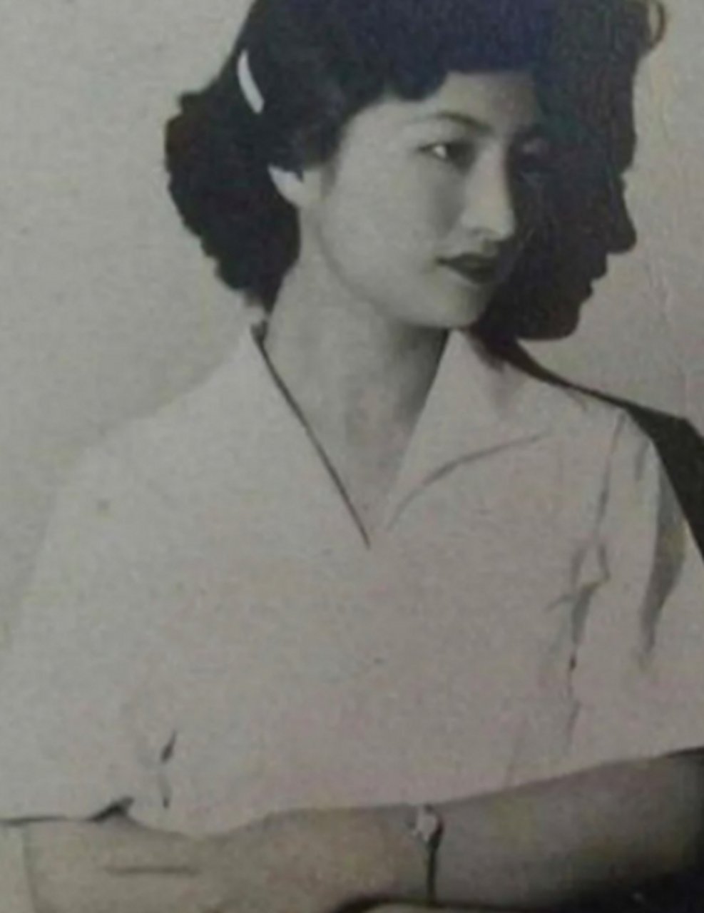 上世纪,24 岁的张春莲成为戴笠情人,为贿赂鬼子她与日军少佐同居并生