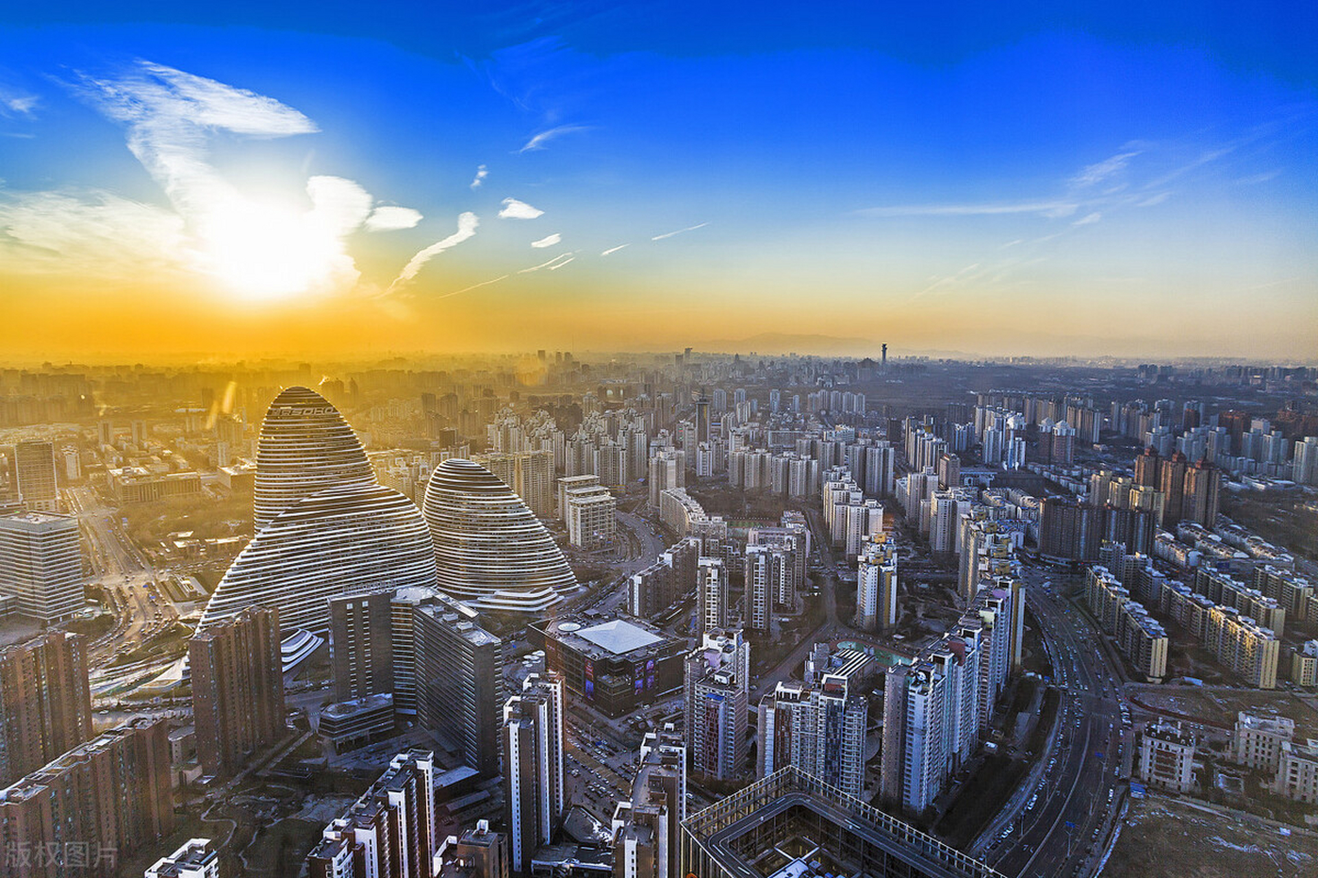房地产多项指标乏力,今年金九银十成色不足 当下,房地产市场已进入