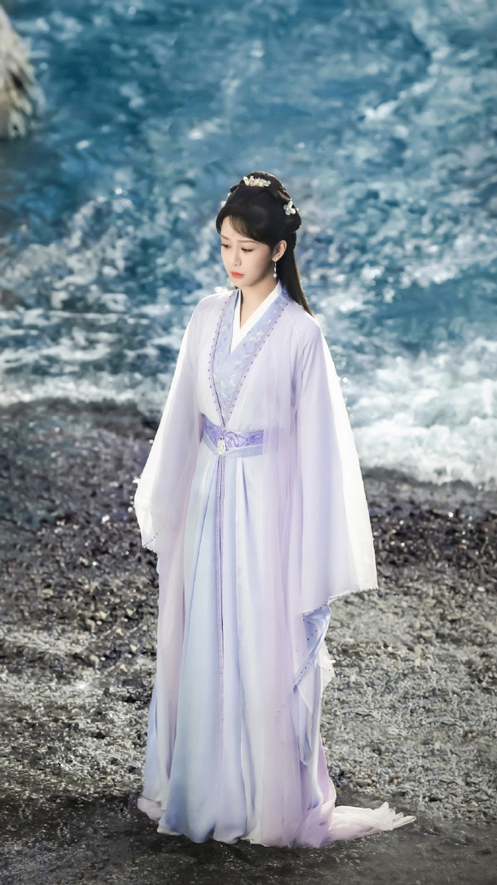 杨紫《长相思》古装美的仙气飘飘.