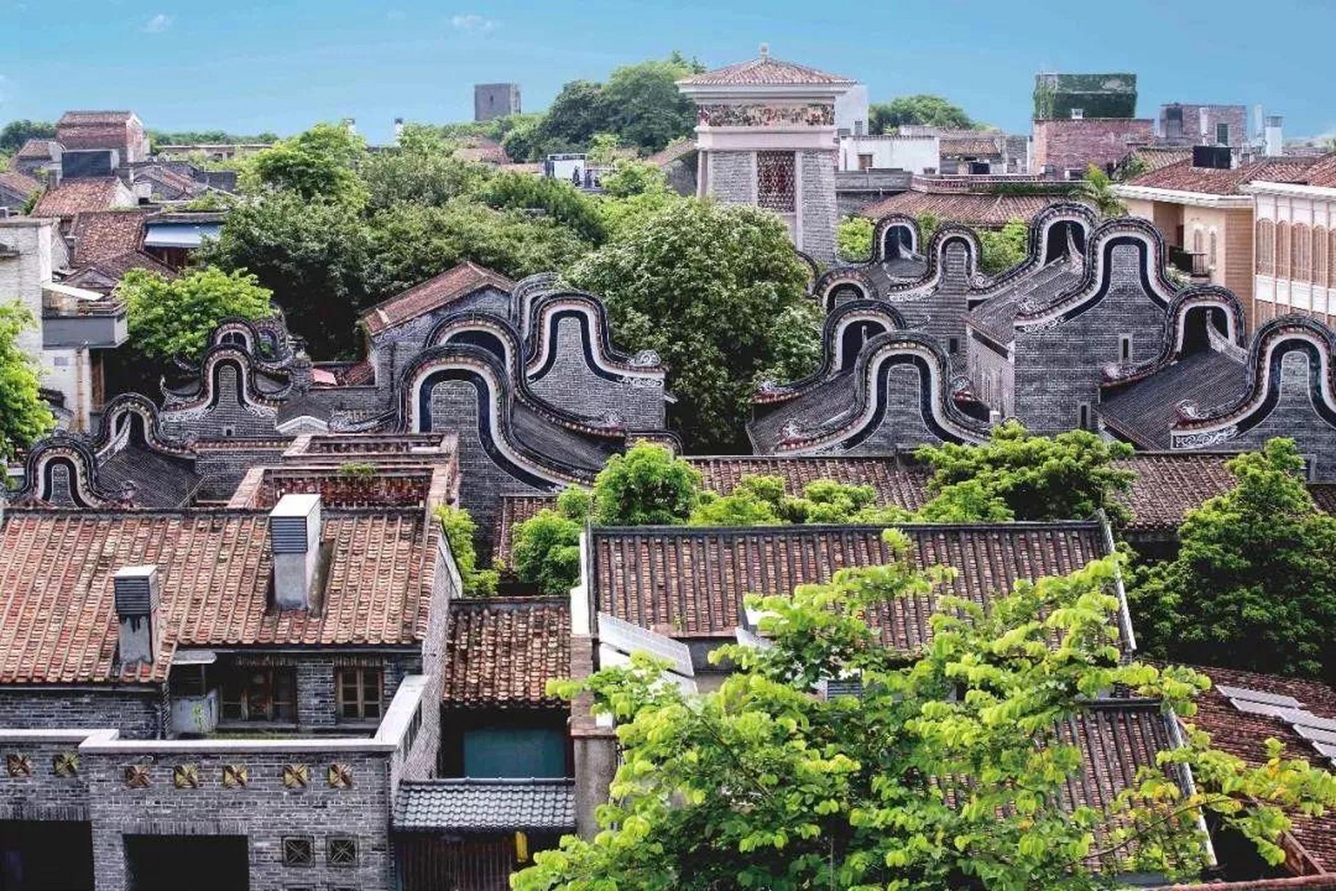 去佛山岭南新天地旅游,你肯定会邂逅东华里的古建筑群,那么你就会发现