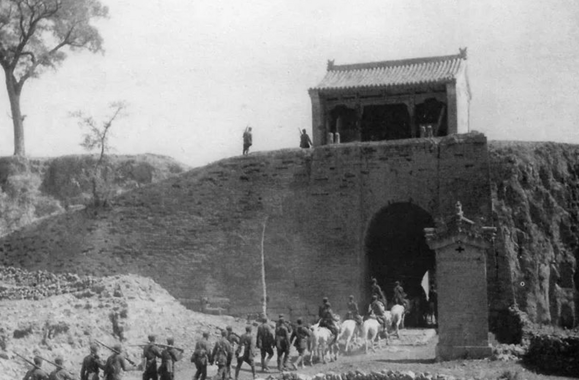 平型关战斗前,115师在灵丘县上寨村召开动员大会珍贵照片,1937年9月25