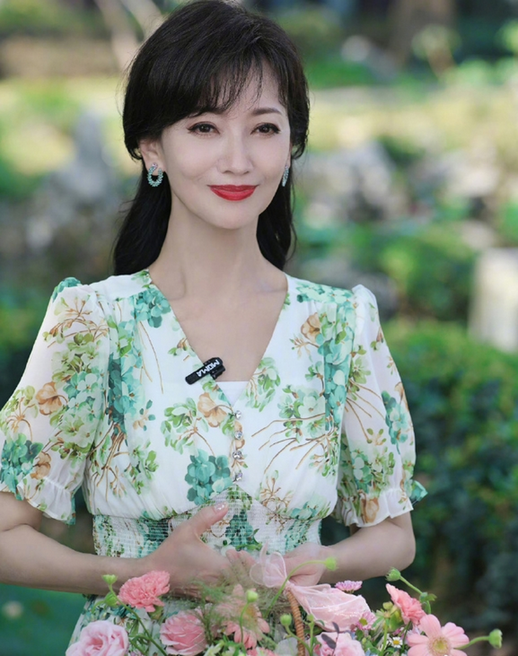 70岁的赵雅芝状态惊人,生图堪比四十岁.