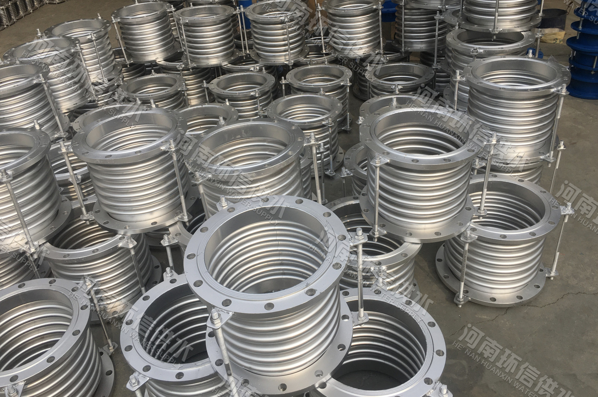 金属补偿器在现代工业中用途广泛  波纹补偿器是用以利用波纹补偿器的