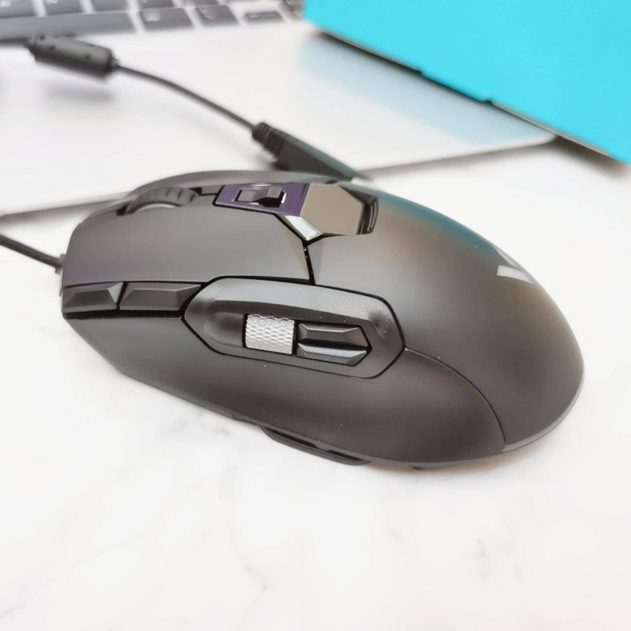 92雷柏v330:超高性价比的游戏鼠标推荐9715  想要在游戏中玩的