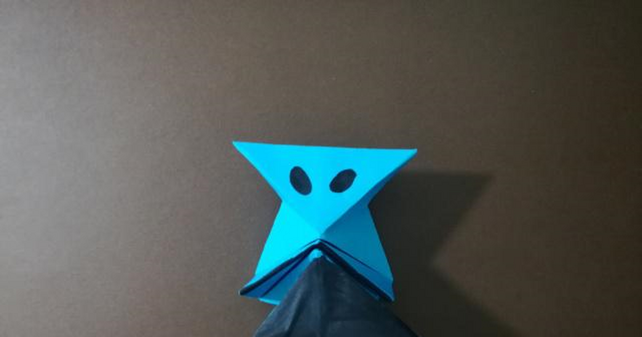 用一张折纸diy一款外星人,顺便给孩子们科普下天文知识![生日蛋糕]