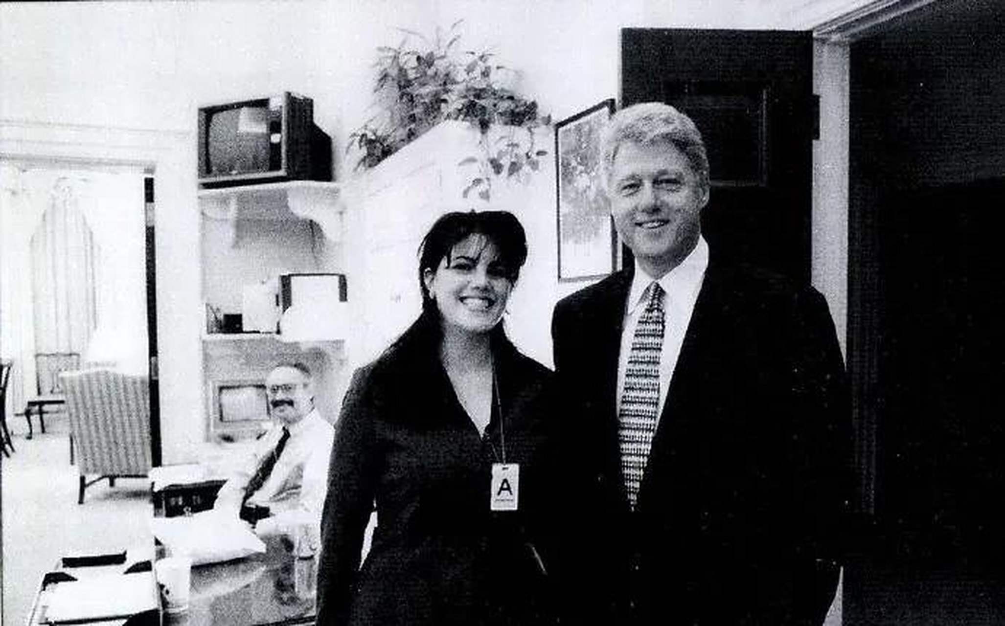 1998年,"拉链门"男女主角:美国总统比尔·克林顿和白宫实习生莫妮卡