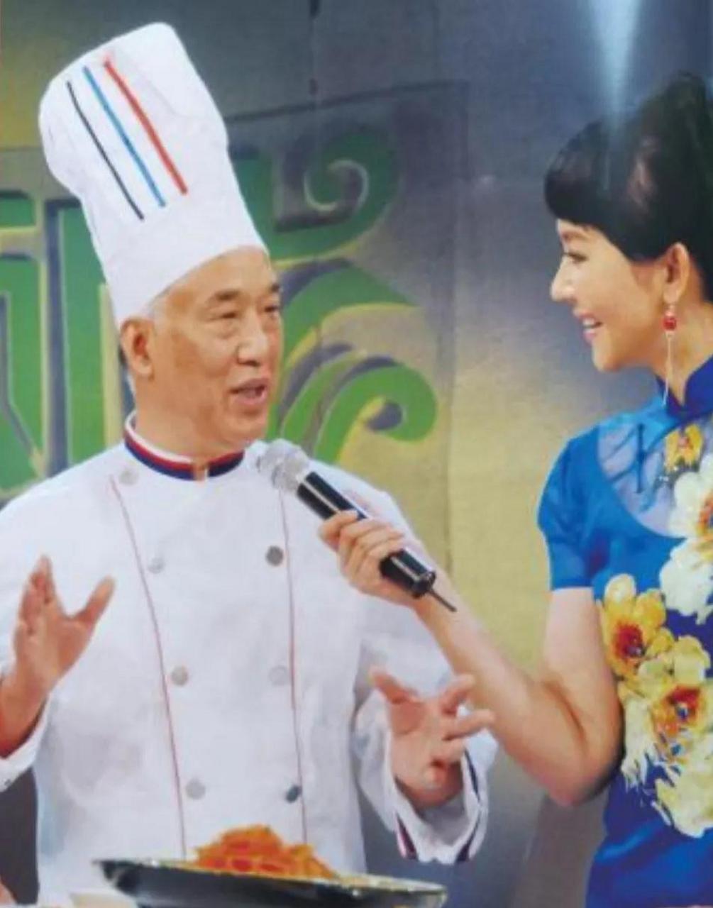 卡萨米亚和安德莉亚是洛阳规模最大的两家面包蛋糕店.