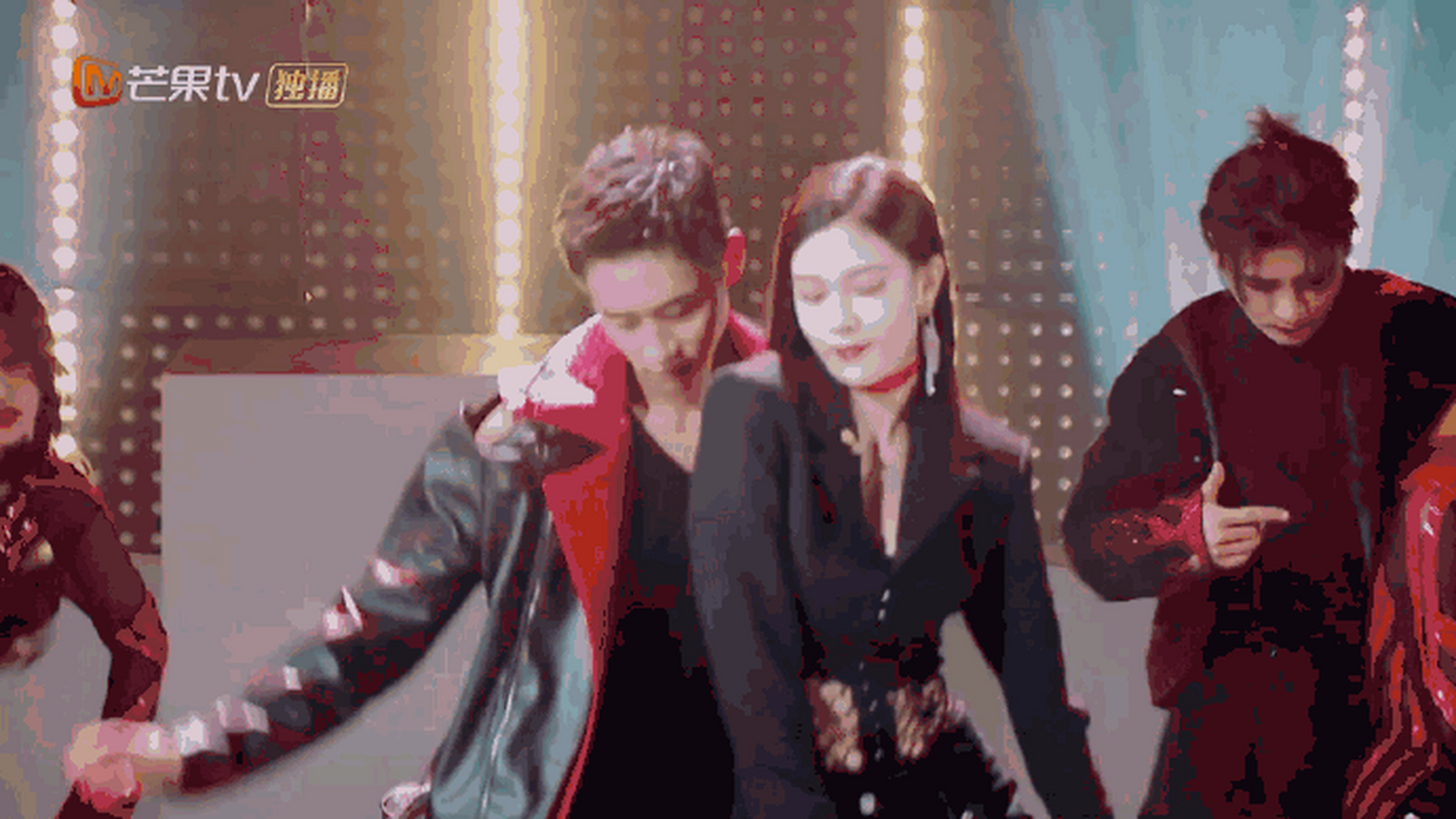 宋妍霏魏晨是隔着银河跳舞吗# 哈哈哈哈哈哈魏晨和宋妍霏合作的蔚蹈