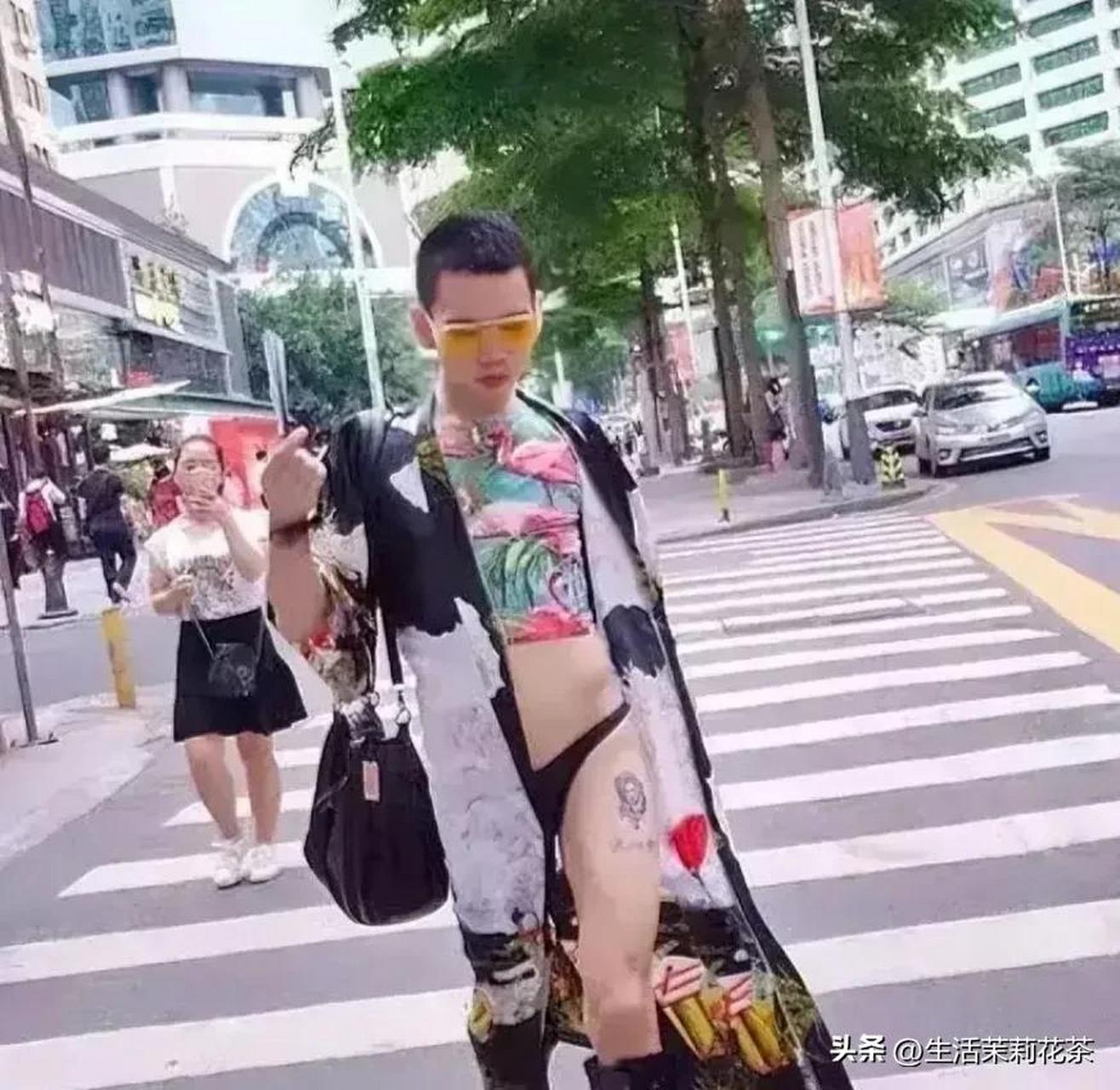 这是不是个二椅子儿,太奇葩了