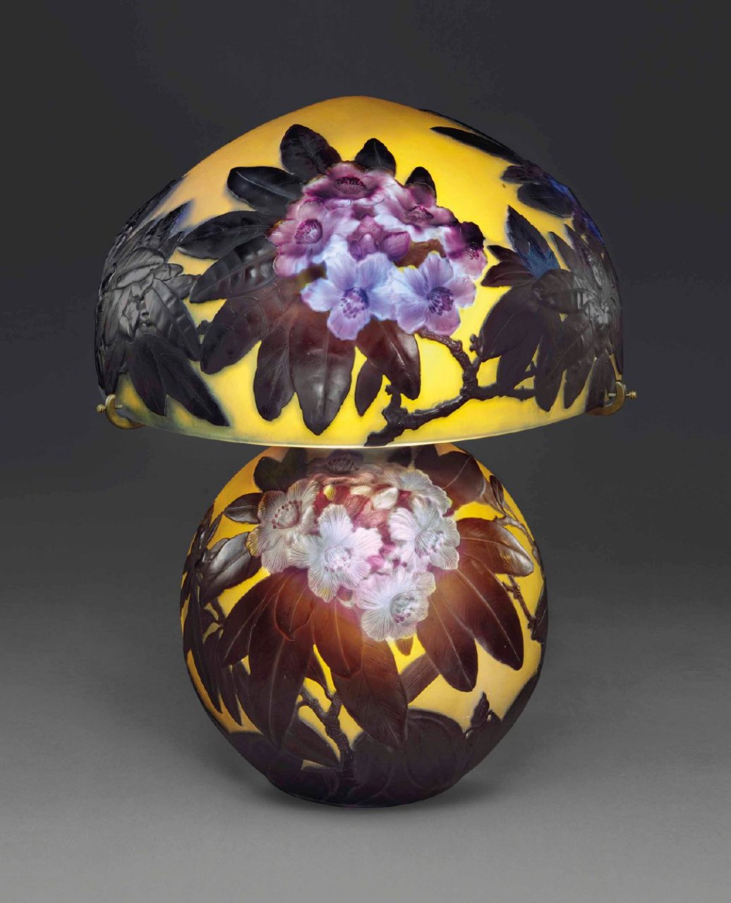 新艺术运动工艺巨匠加莱设计制作的古董台灯