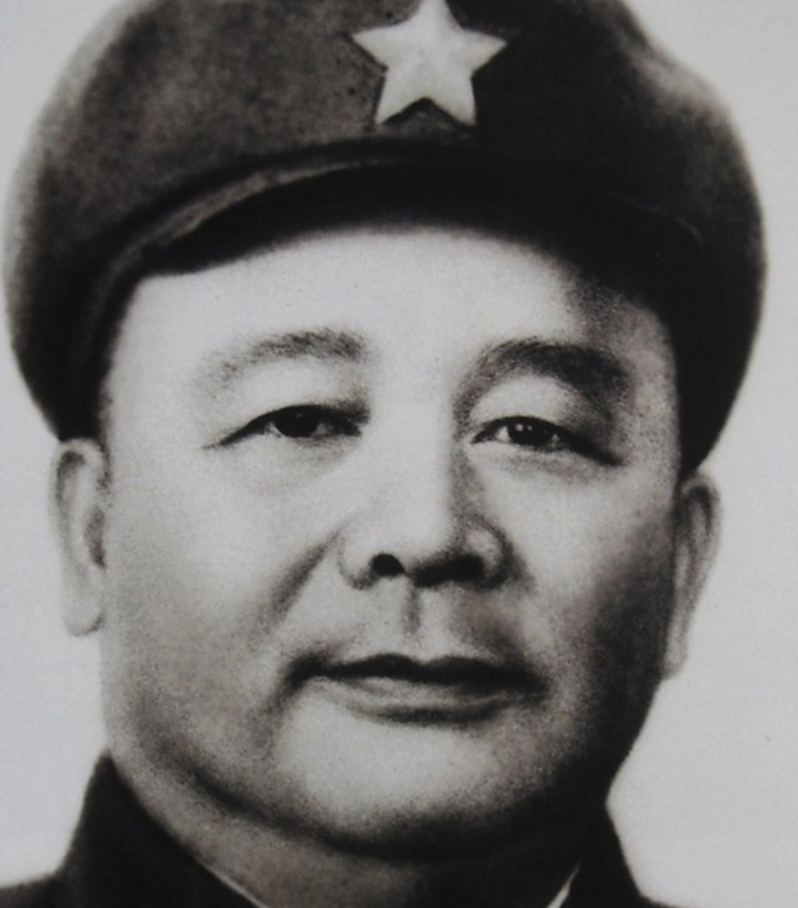 1970年,开国大将徐海东病危,临终前为何叮嘱儿子一定要通知王震 1970