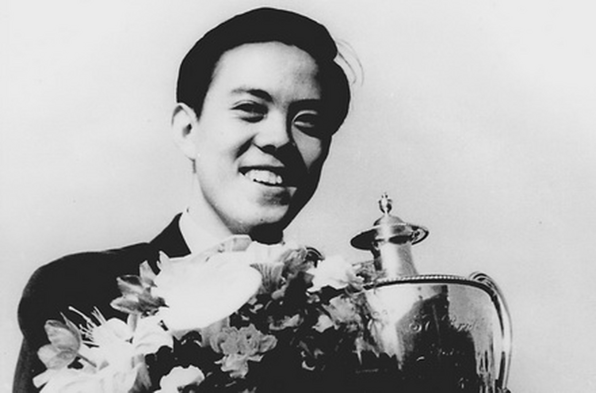 乒乓球# 世界冠军榜:容国团  容国团(1937—1968),男子乒乓球运动员