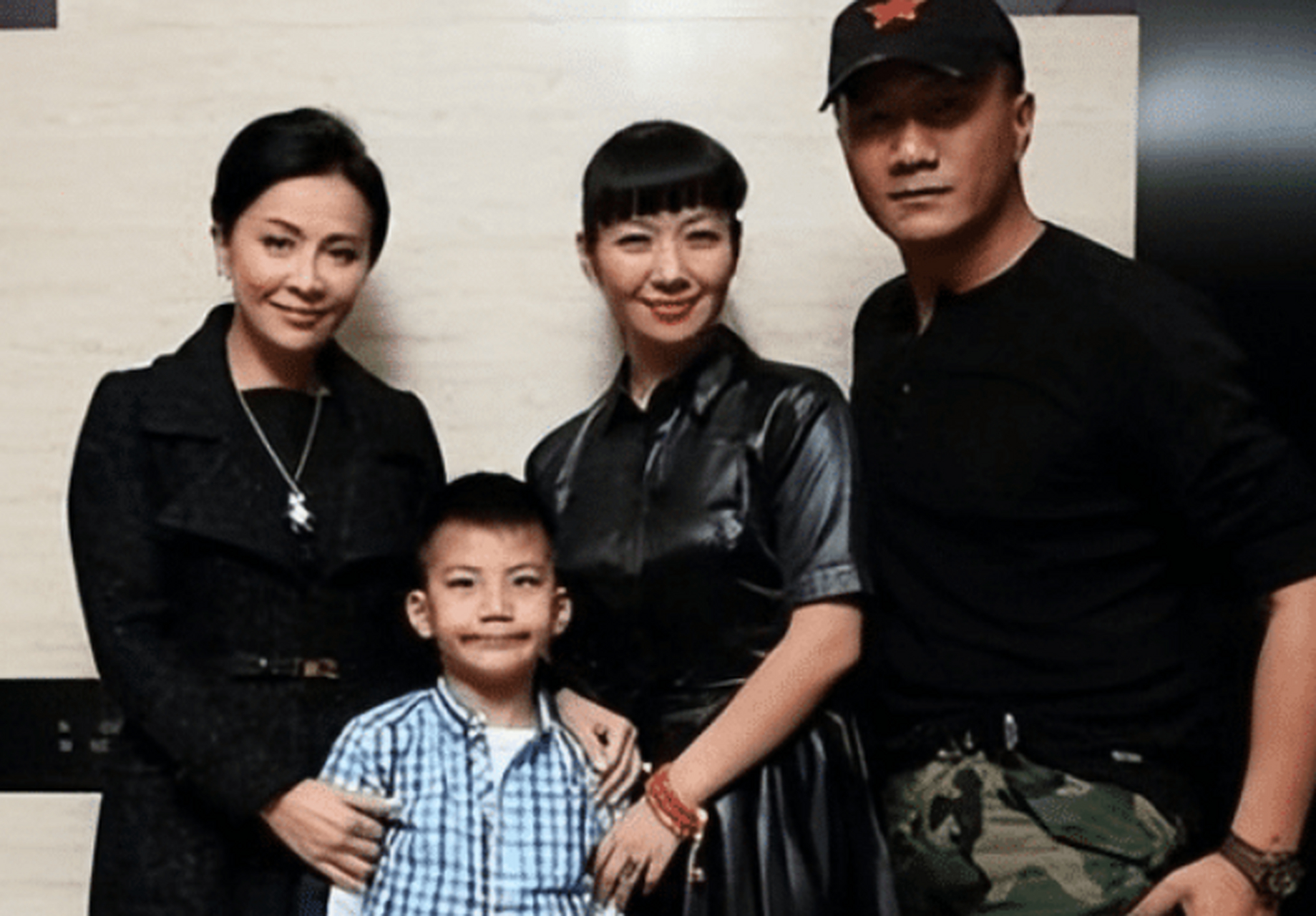 胡军与卢芳在圈里就是独特的一对夫妻,胡军能有如今的成就离不开演员