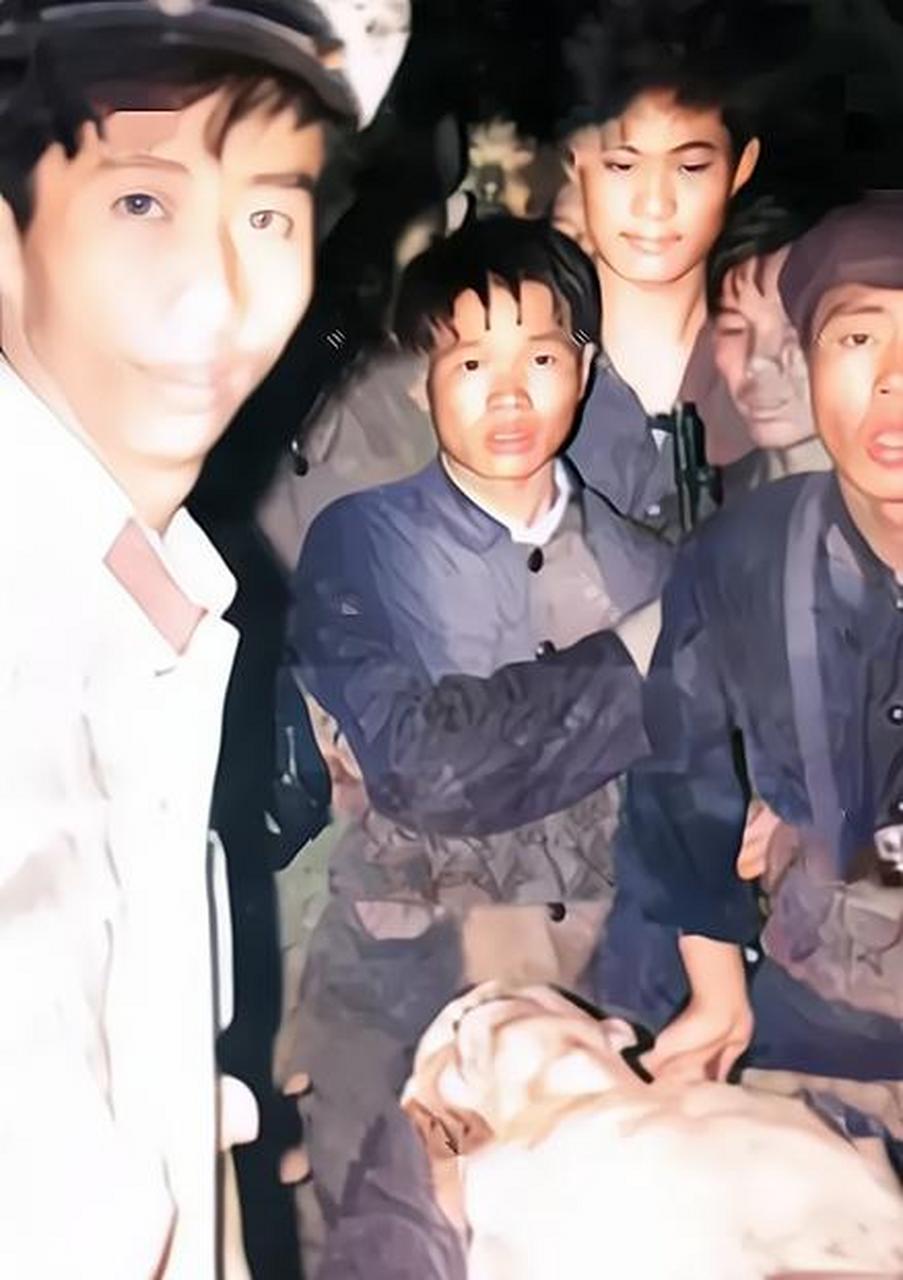 1983年,"东北二王"王宗坊被击毙后的情景,此时的他因为数月的逃窜