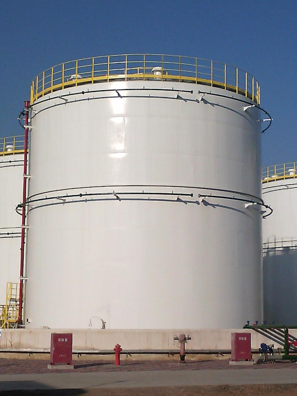 迪恩储罐喷淋冷却装置# 罐区喷淋装置是一种用于储罐区域的消防设备