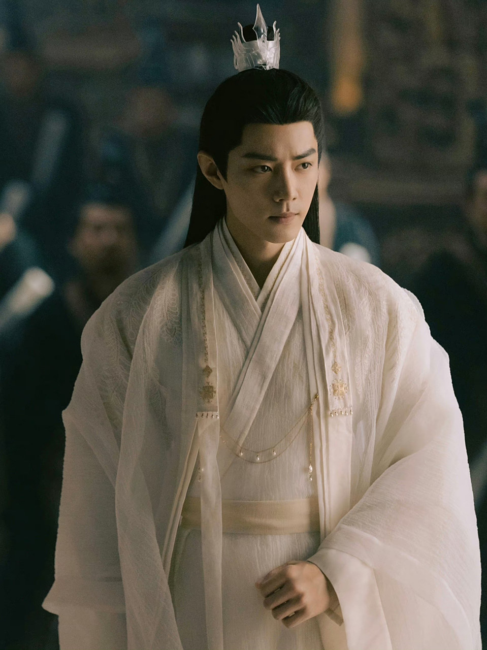 真的很喜欢这段朝堂戏,上宽君心,下抚朝臣,有内