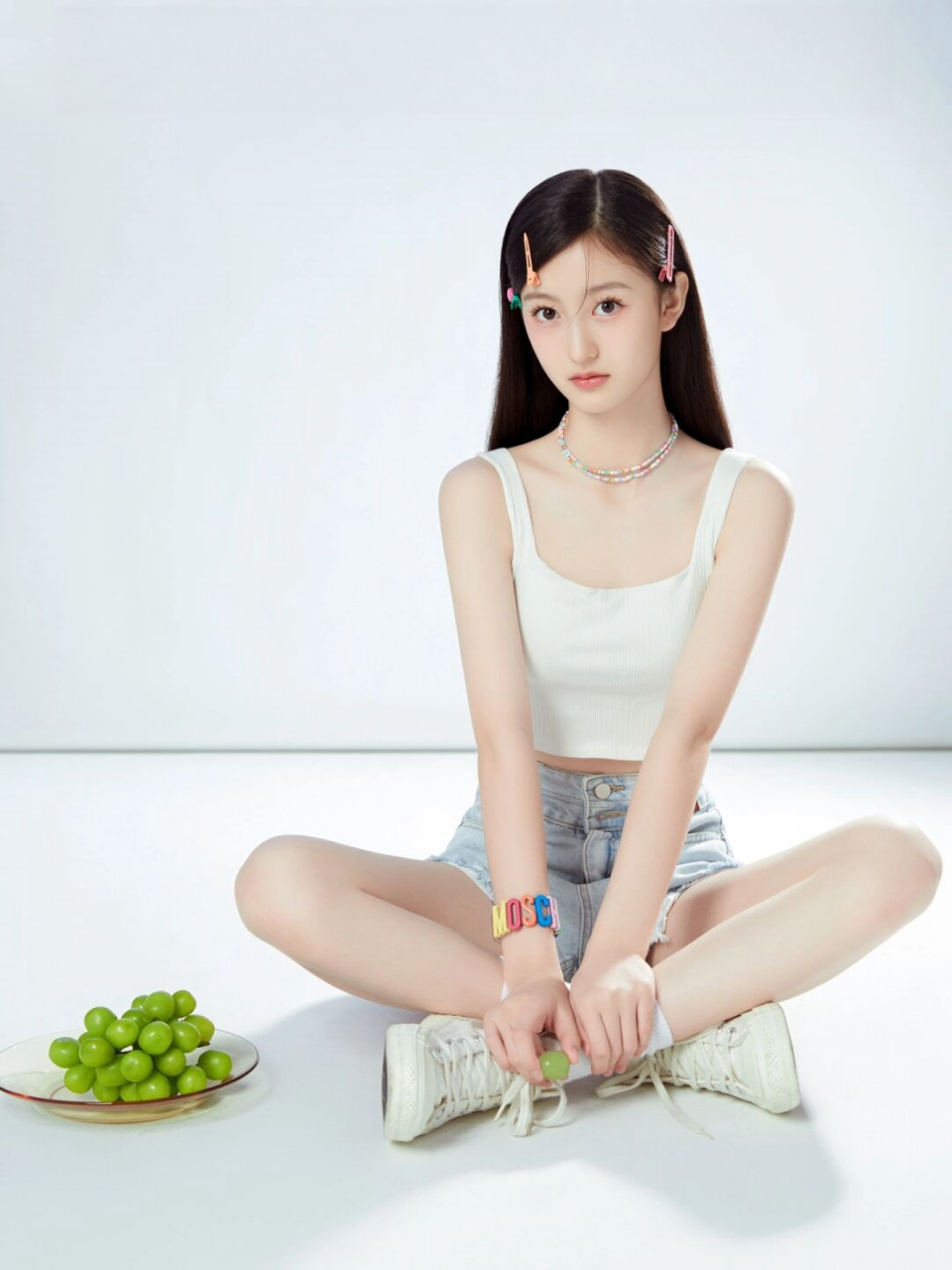 捕捉瞬间之美: 裴佳欣的可爱多巴胺女孩写真集
