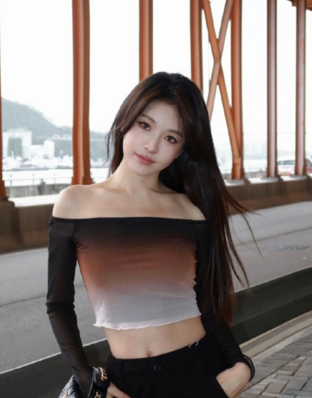 以前的"小张柏芝"贡米,现在变成了妥妥的网红脸,一点辨识度都没有了.