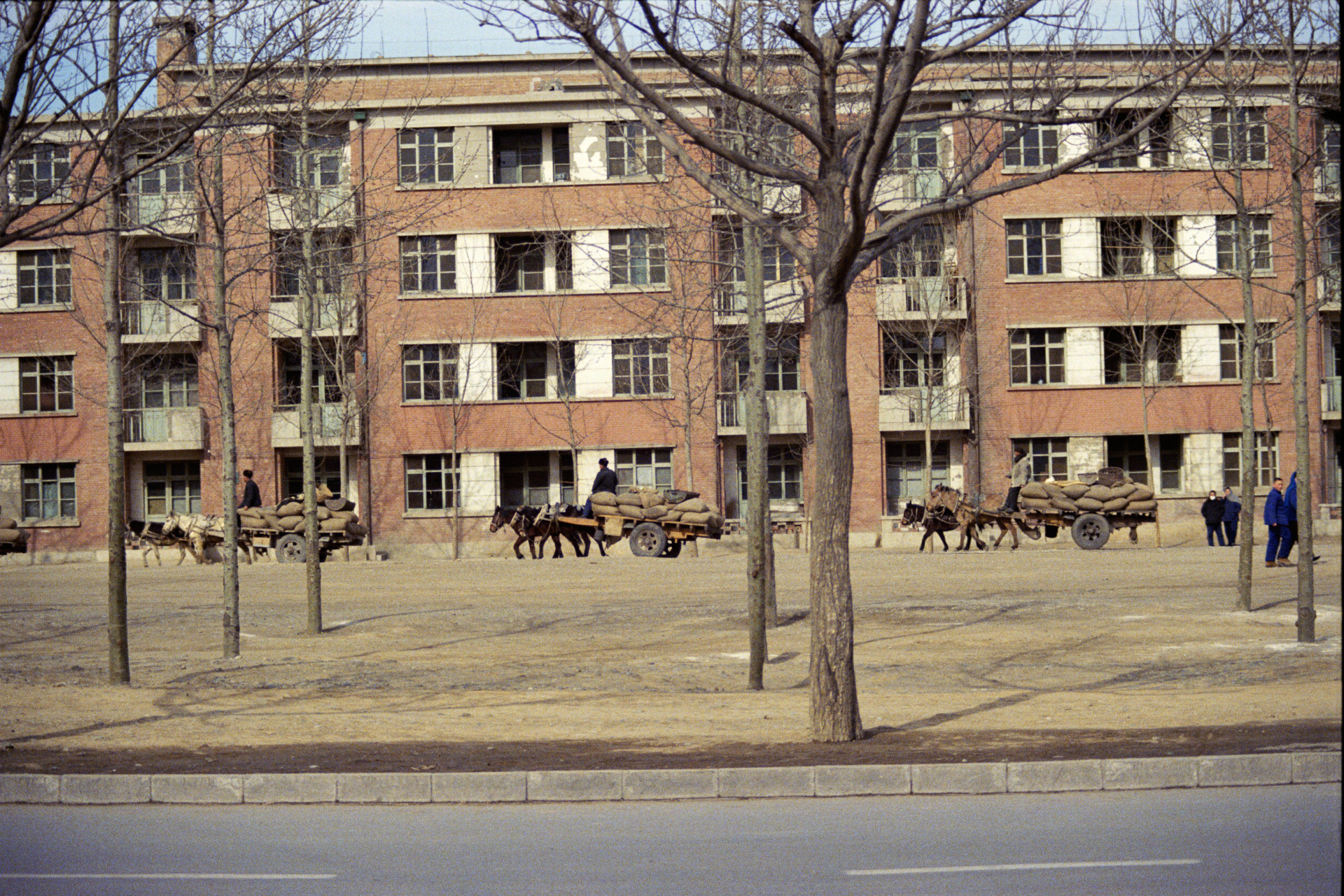 美国记者1972年拍摄的中国首都北京,那个年代的中国人和美国人都没有