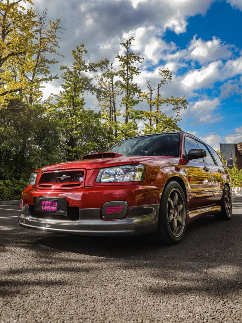 二代目斯巴鲁森林人sg5  斯巴鲁森林人,一台融合了翼豹底盘的跨界车型