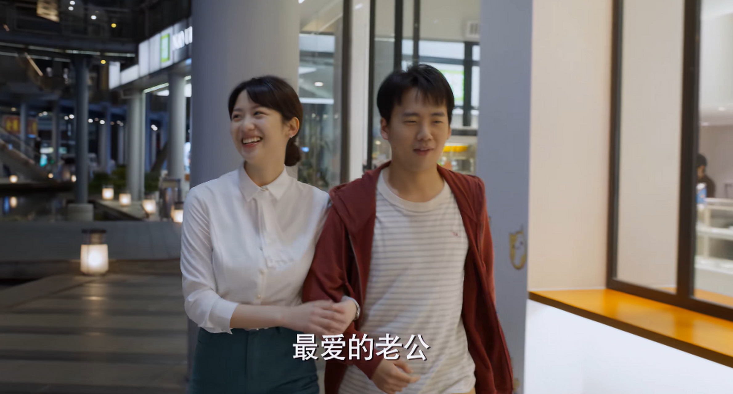 郭麒麟的"宝藏女友",竟是"三里屯三公主"? 向涵之.