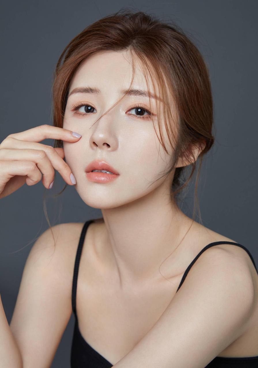 方安娜美图:貌美如花,美丽娇艳