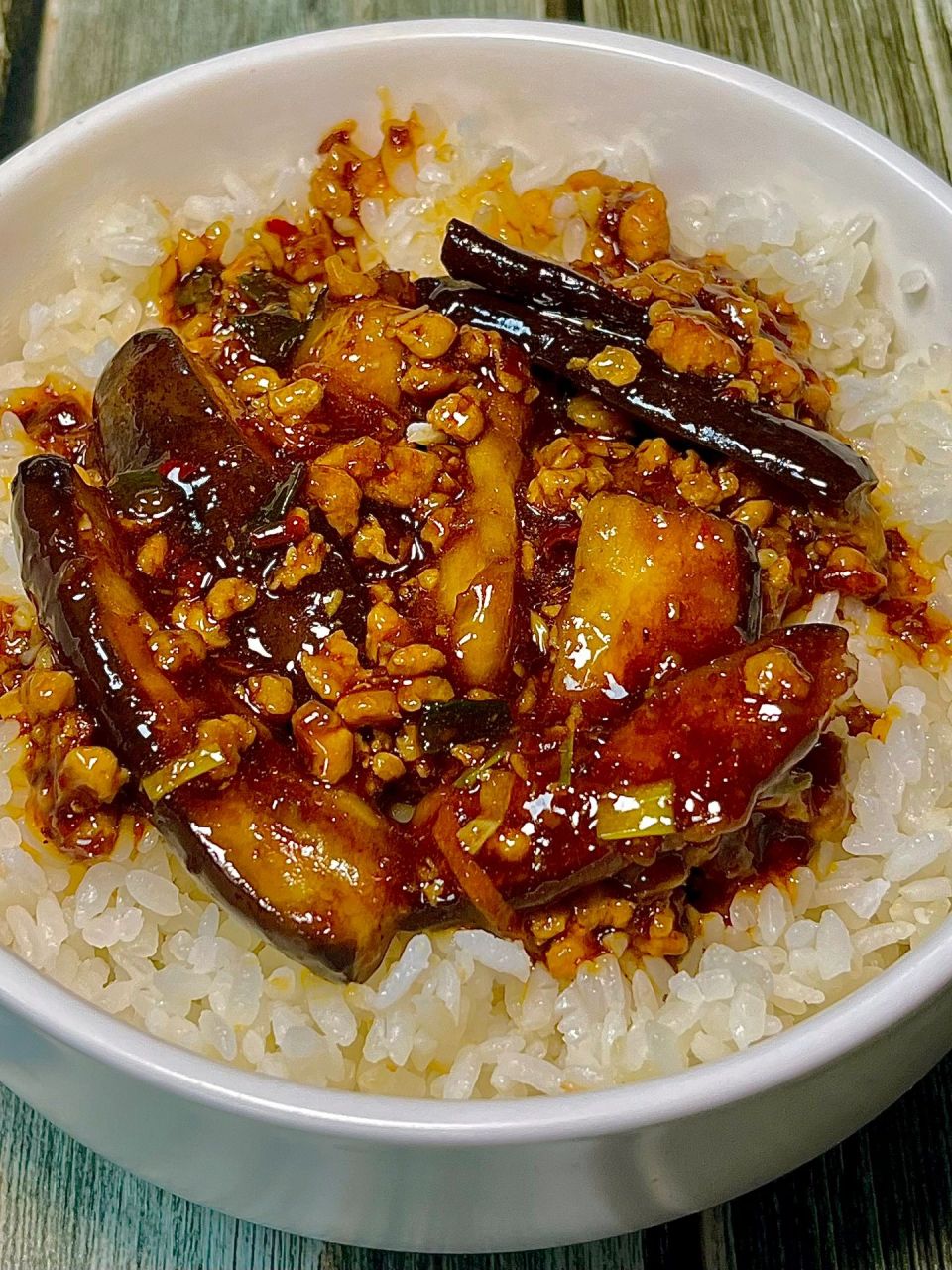 肉末茄子拌饭真的太好吃了!  香辣过瘾～超级下饭!