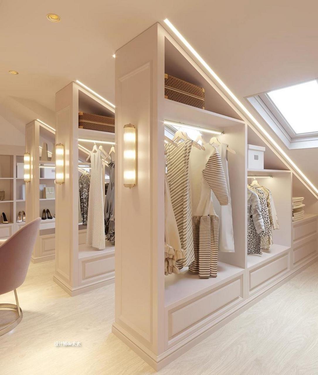 阁楼里de衣帽间 关于别墅阁楼的利用,一直都是很多别墅业主很头疼的