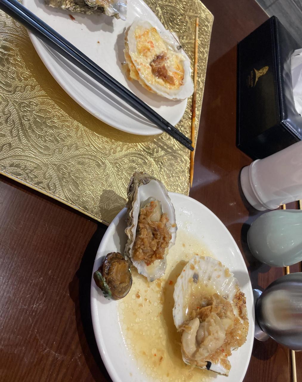 沧州金狮酒店198元一位的自助餐,今天中午人太多了,孩子们愿意来吃,孩