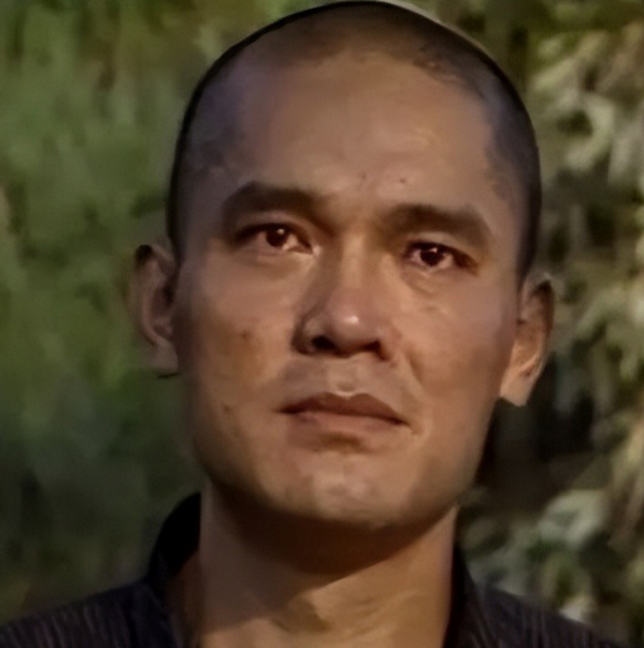申军谊因在《乌龙山剿匪记》饰演反派角色,不仅获得了"金鹰奖最佳男配
