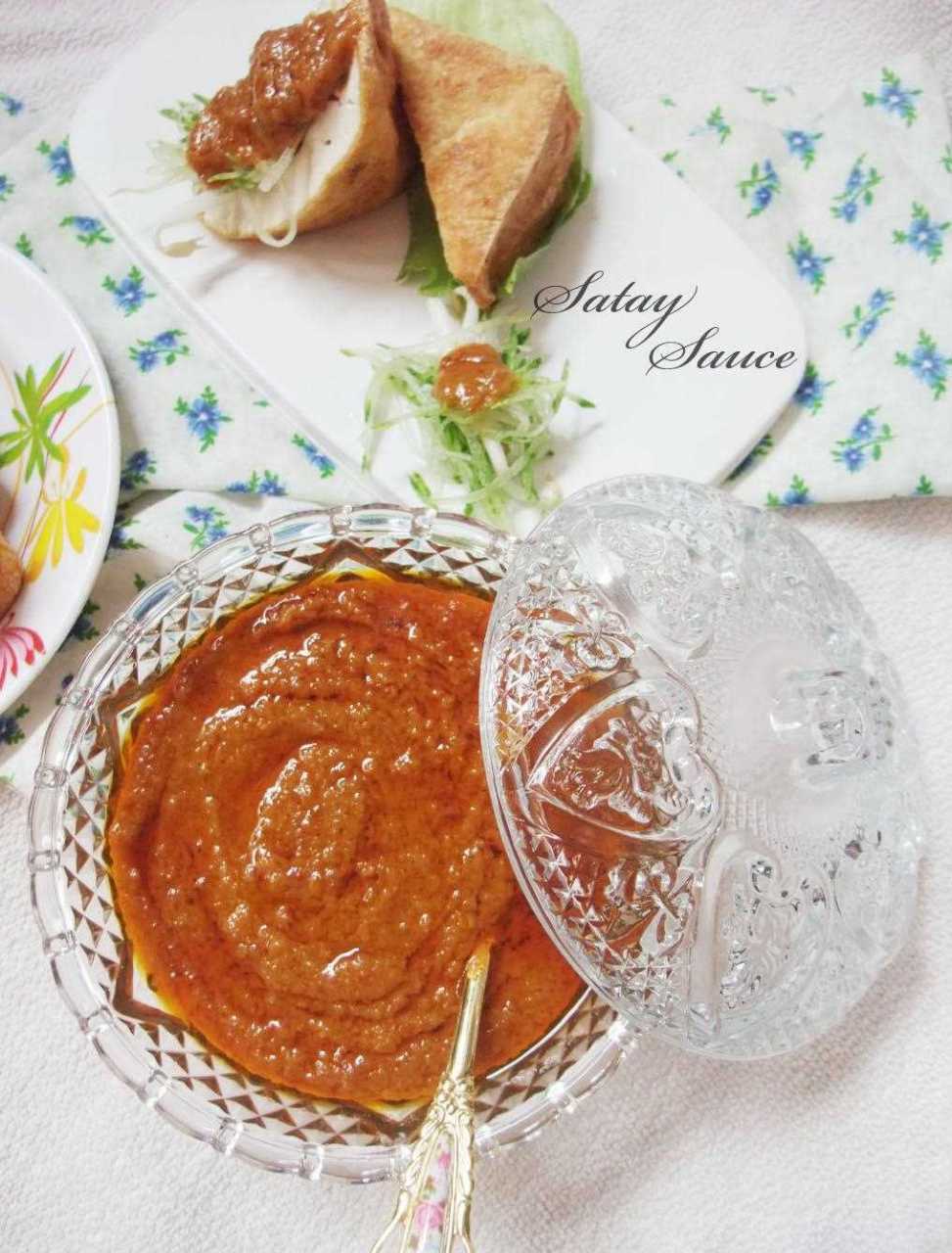 沙爹酱 satay sauce[打call] 沙爹是我的最爱,尤其是那酱汁,越浓稠越