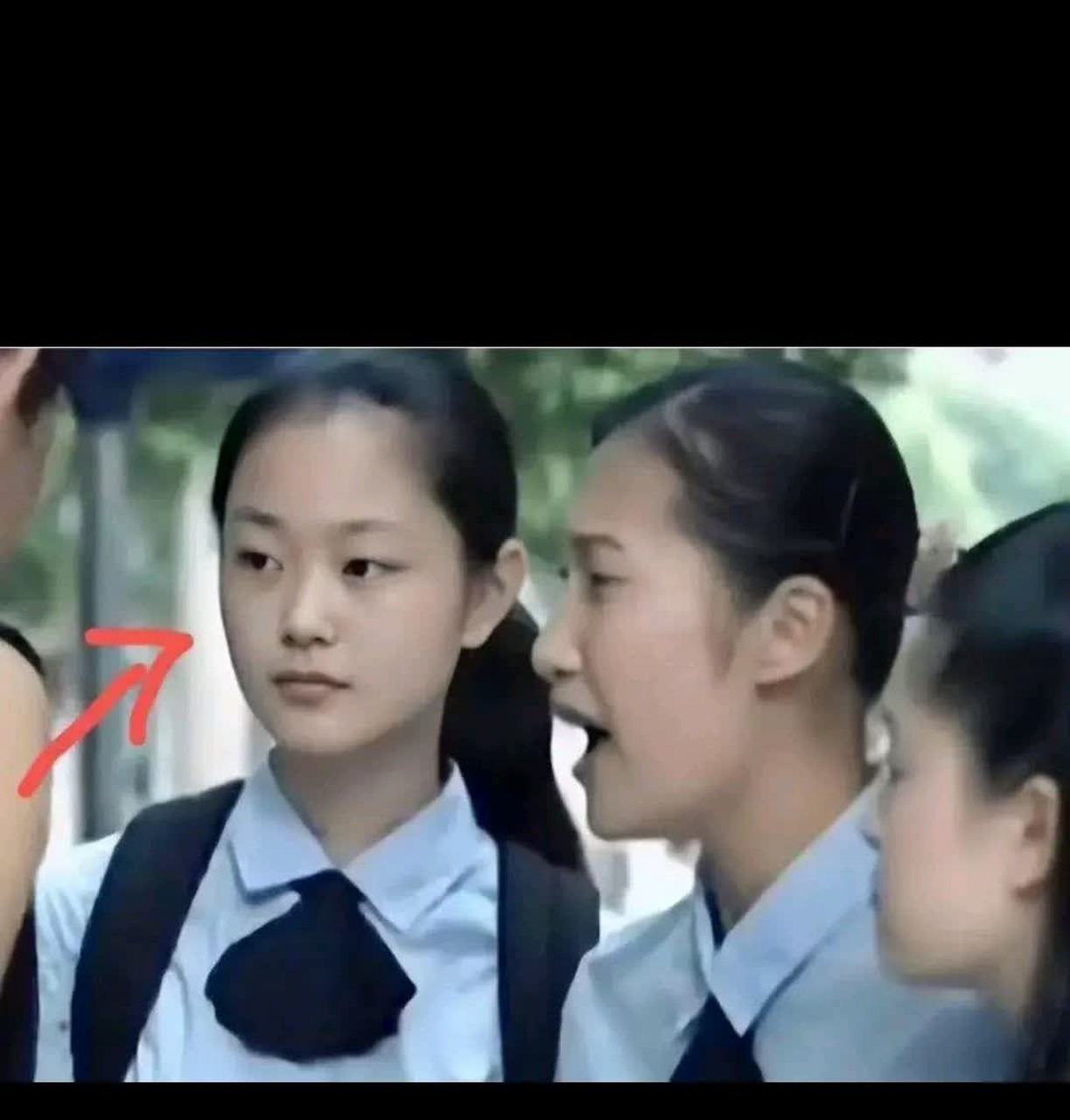 高中时期的宋轶[笑哭]