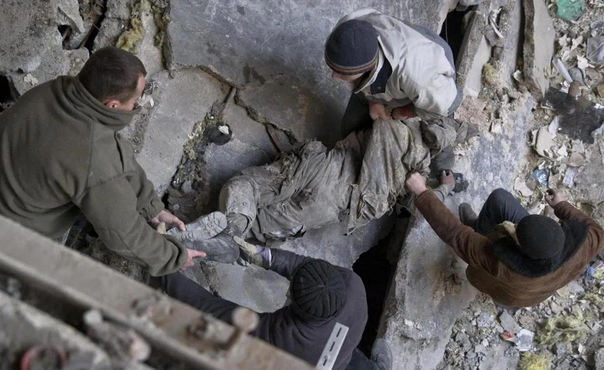 而这样的场景,与当年国民党军