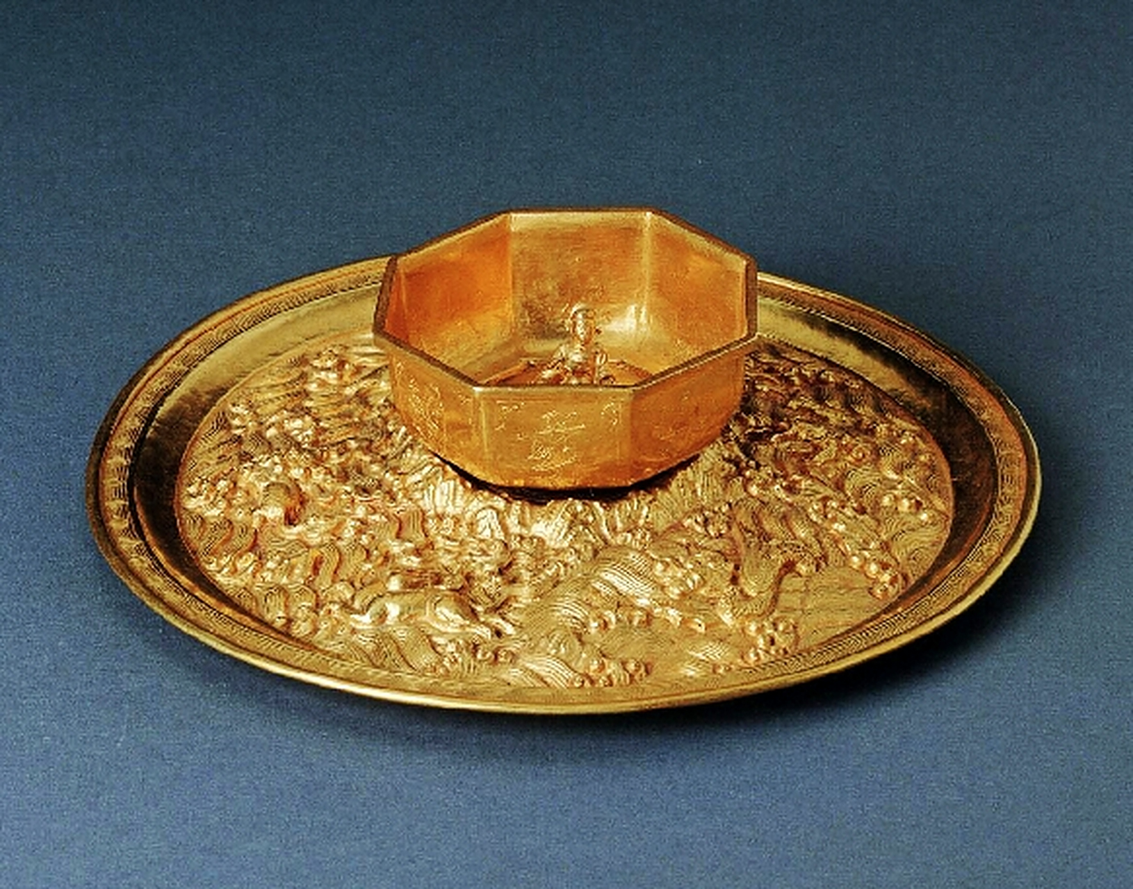 金银器# 这是首都博物馆收藏的一组明清时期的金银器.