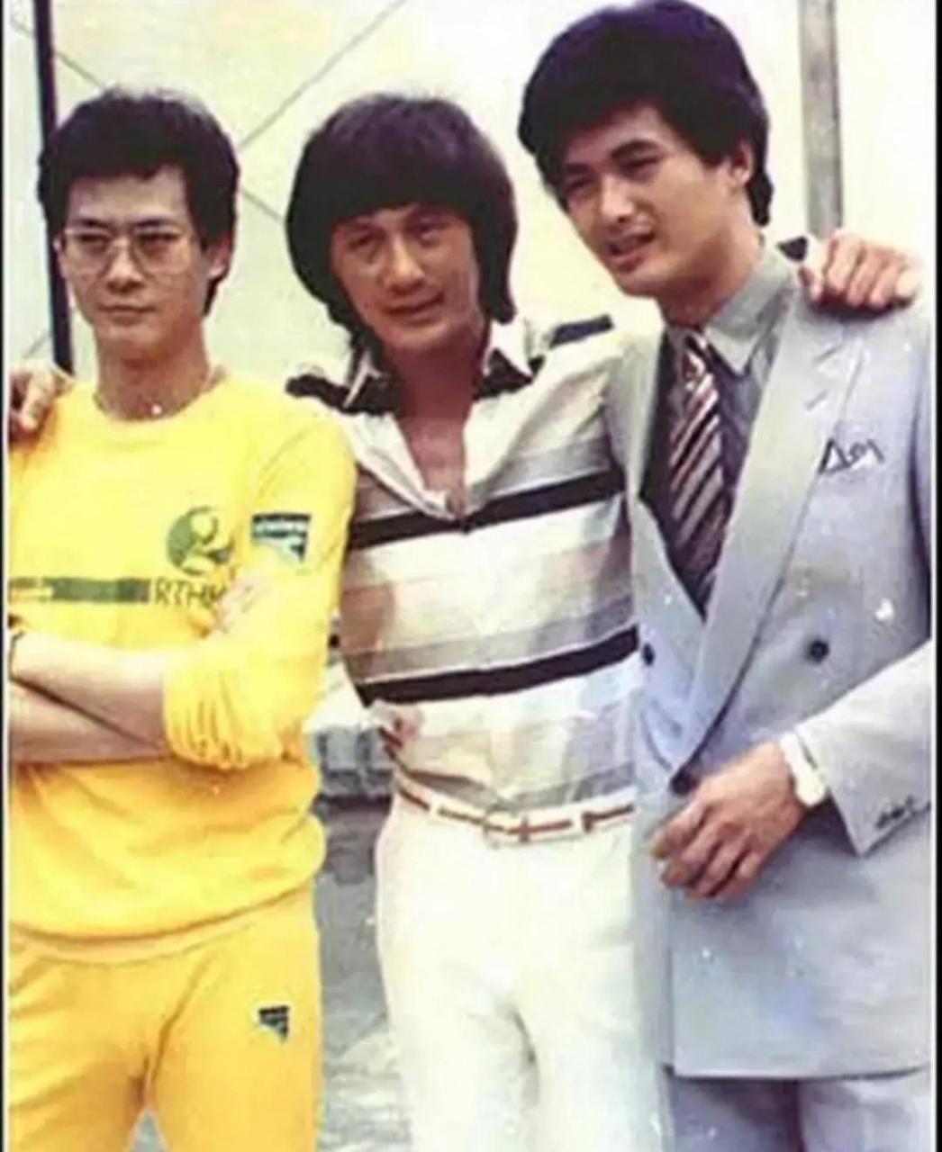 上世纪80年代初,三位炙手可热香港明星的合影