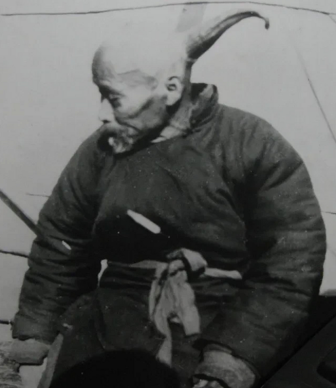 1930年5月11日,摄影师robert ripley亦是一位银行家来到中国东北地区