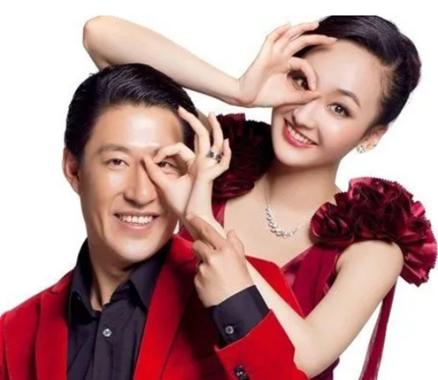 09年于震和新人演员方柏霓相遇 方柏霓在之前跳了13年的舞蹈,但是仍然