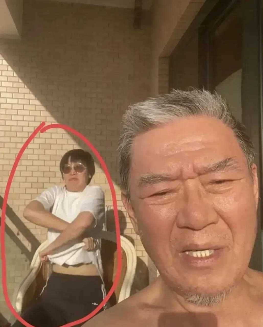 李立群的女儿李元元,今年31岁,身高176㎝,短发干练有气质.