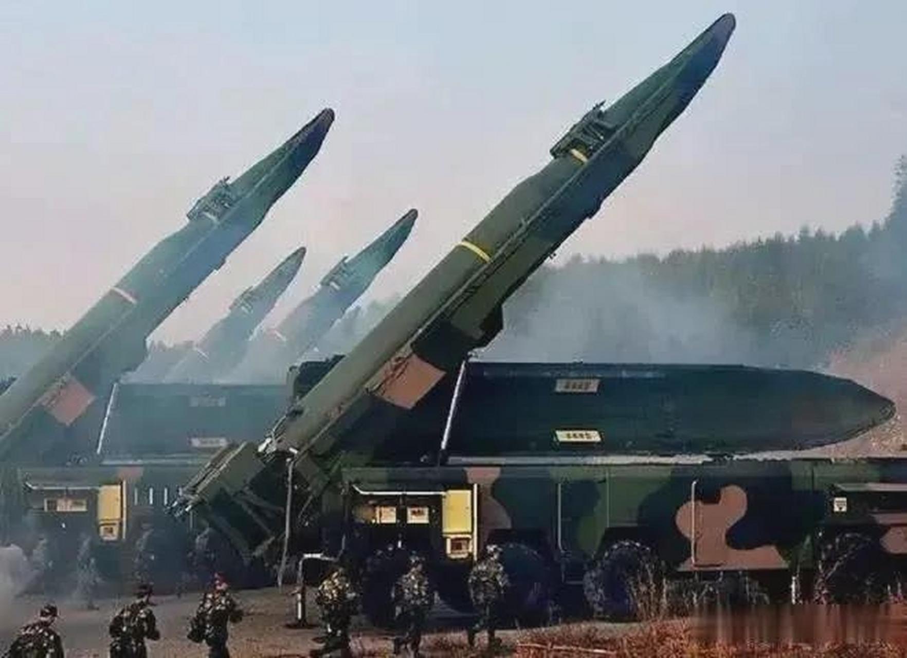 中国东风–27导弹再次亮相,这次让一直是世界军事领先地位的美国不知