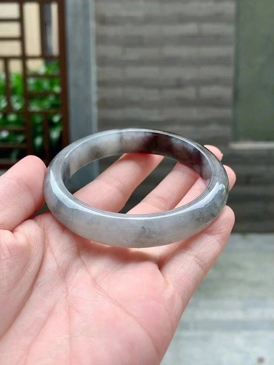 如何看待乌鸡种翡翠手镯?新手入门知识!