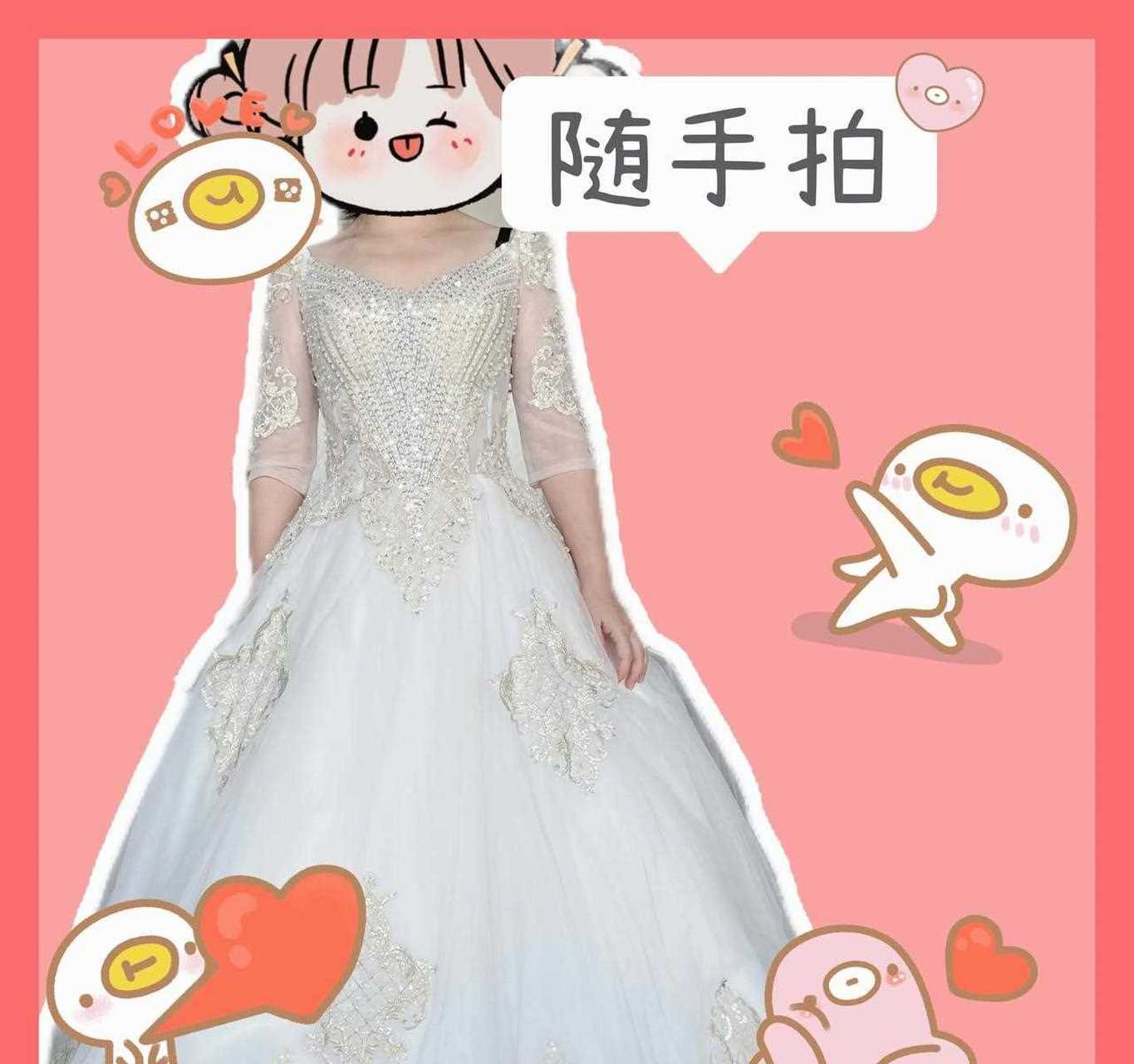 今天換了一家婚紗店試衣服感覺秀禾婚服都差不多大紅色我也實在駕馭不