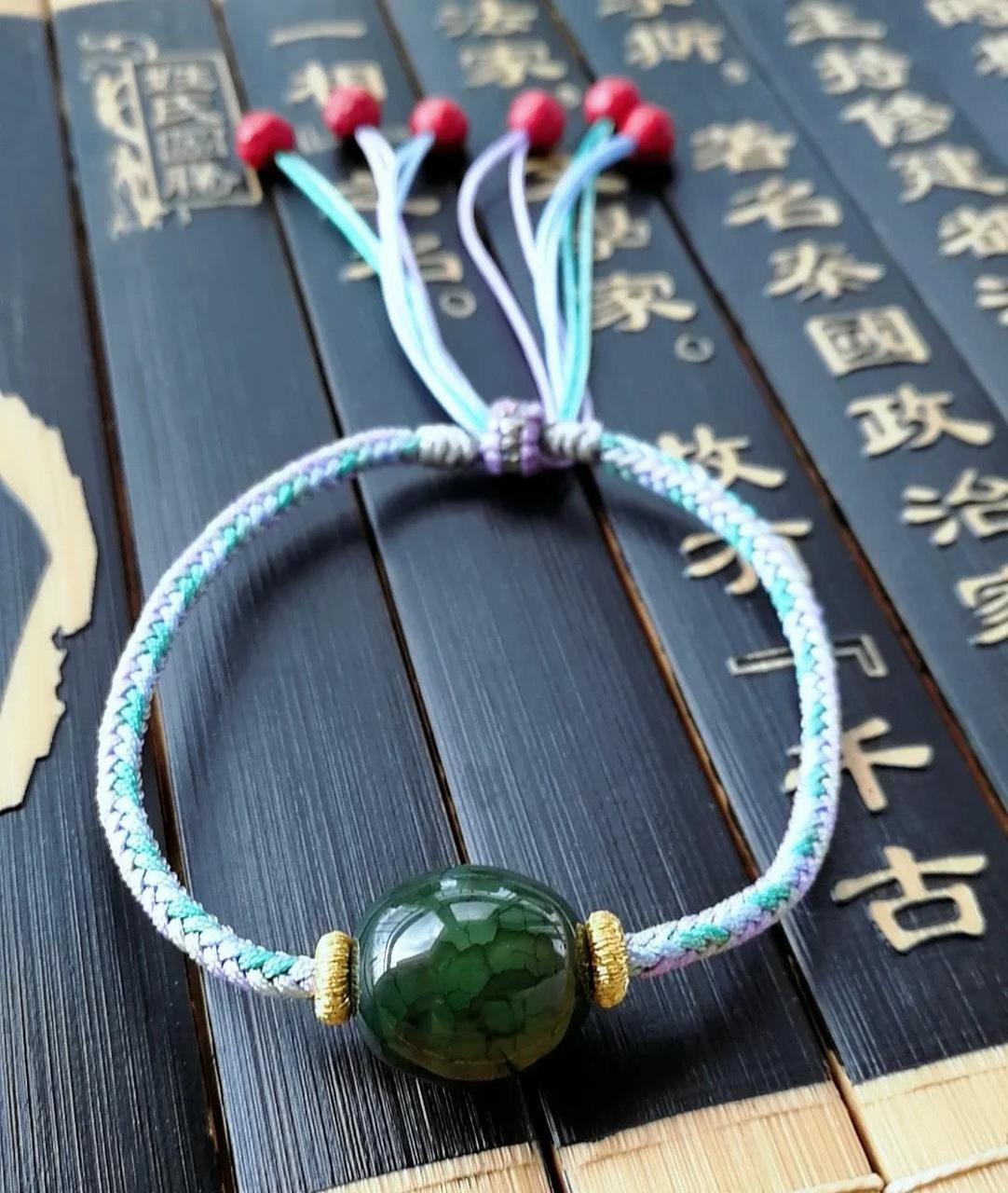 龙纹石是什么石?有什么作用与功效,看完你也会喜欢它