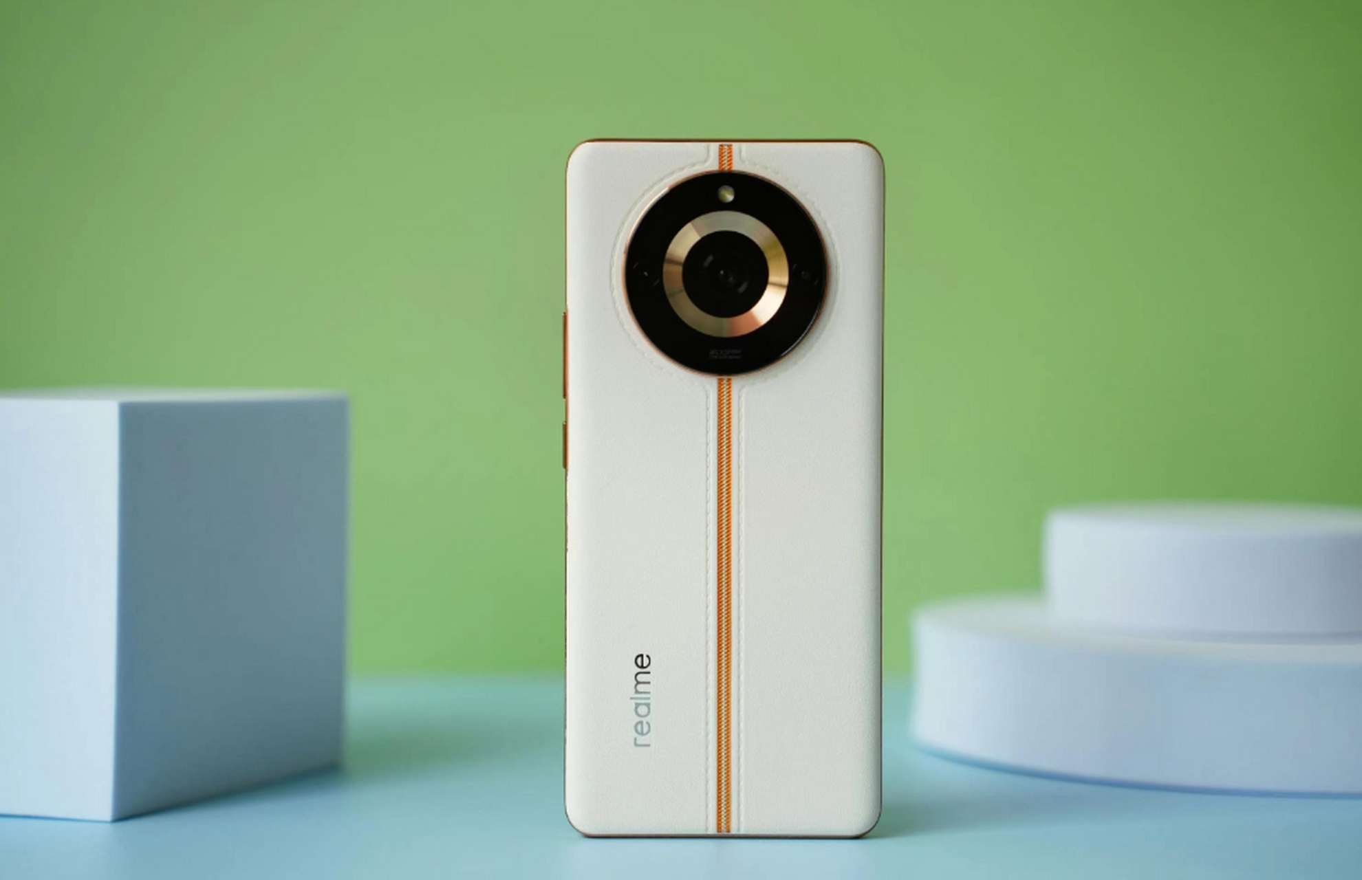 数码家居好物大赏# realme真我11pro 这款手机重量189g,后盖采用似い