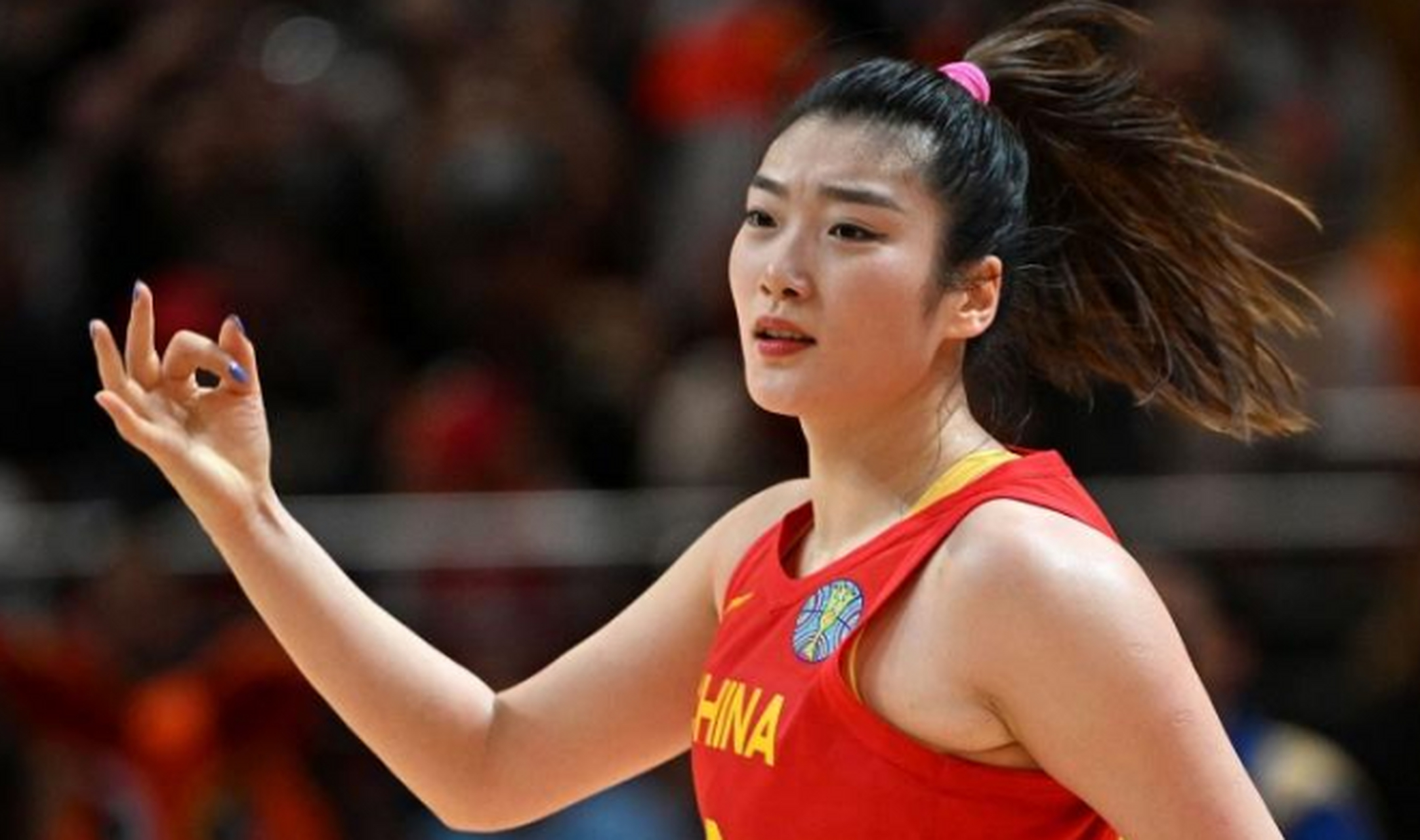 篮协为女篮亚洲杯强压李梦事件,张隆前期再回应  中国女篮队员李梦此