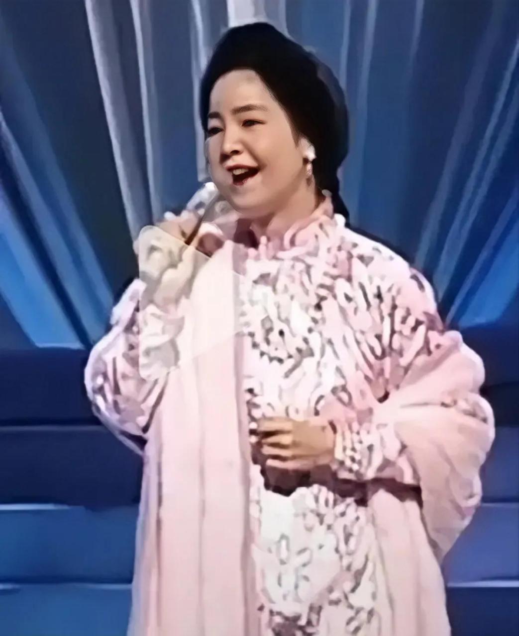 1990邓丽君演唱会图片