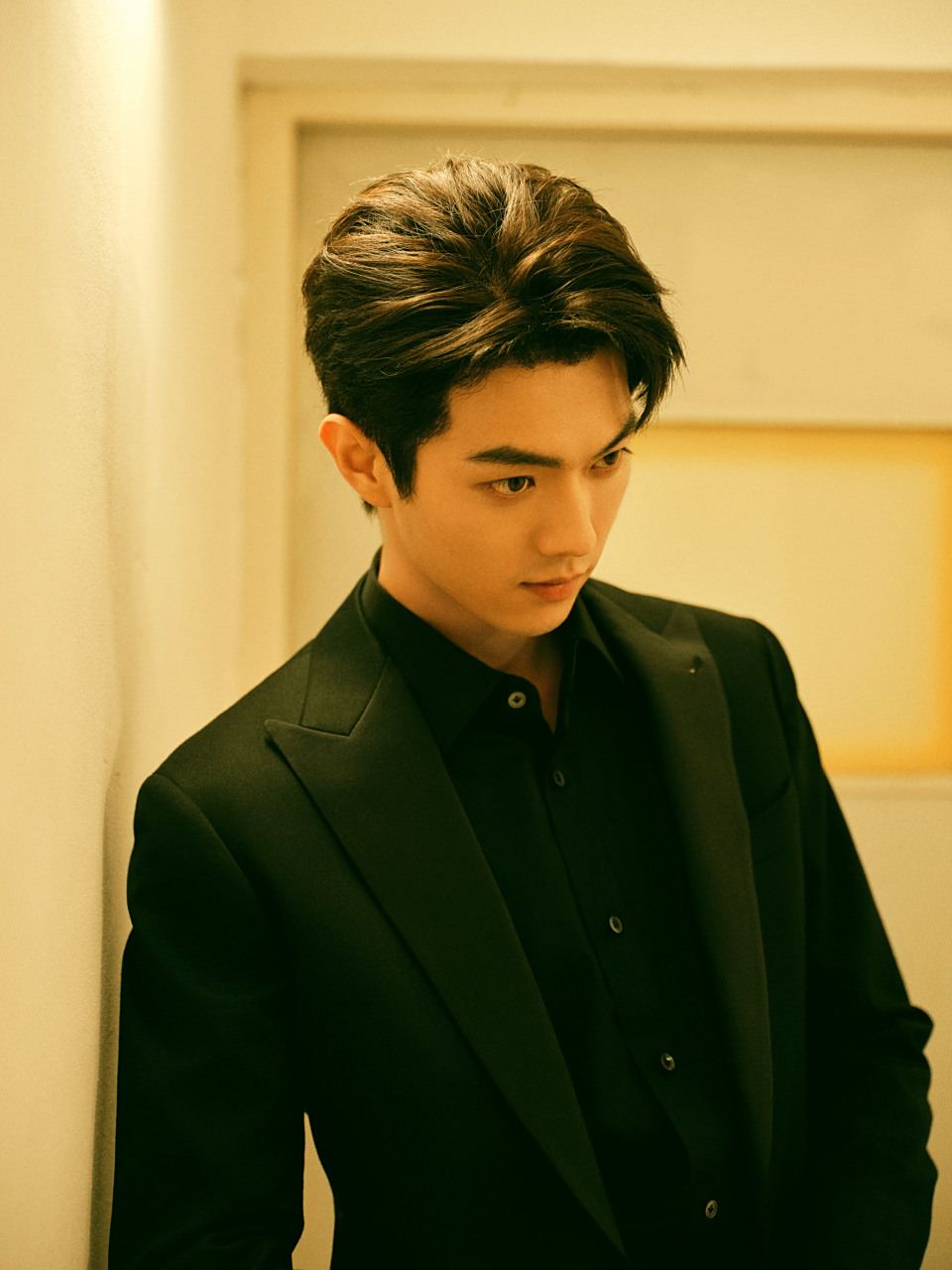 帅哥一枚!  #许凯#    #许凯金至尊珠宝品牌代言人